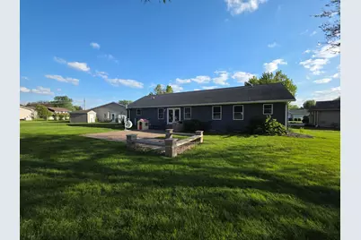 563 Pine Meadow Drive, Dixon, IL 61021 - Photo 3