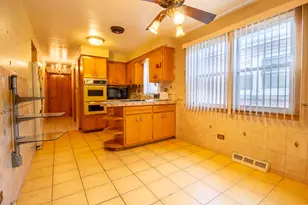 9102 S Parnell Ave, Chicago, IL 60620 - Photo 7