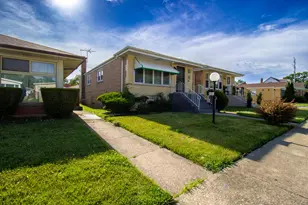 9102 S Parnell Ave, Chicago, IL 60620 - Photo 3