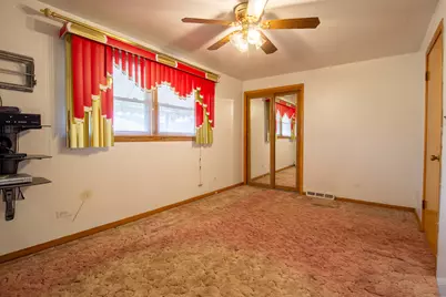 9102 S Parnell Avenue, Chicago, IL 60620 - Photo 17