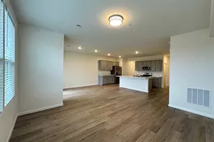 2204 Horseshoe Cir, Naperville, IL 60564 - Photo 7