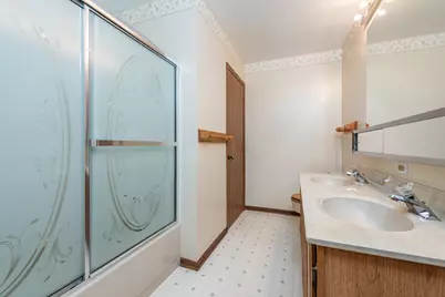 17505 W Woodland Drive, Grayslake, IL 60030 - Photo 17