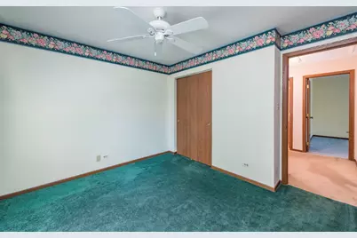 17505 W Woodland Drive, Grayslake, IL 60030 - Photo 21