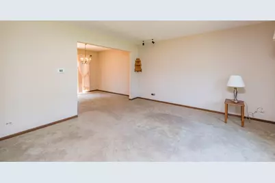 17505 W Woodland Drive, Grayslake, IL 60030 - Photo 7