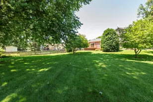 17505 W Woodland Dr, Grayslake, IL 60030 - Photo 37