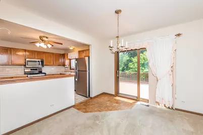 17505 W Woodland Drive, Grayslake, IL 60030 - Photo 9