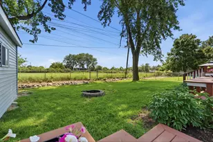 391 Walnut Ln, Elk Grove Village, IL 60007 - Photo 35