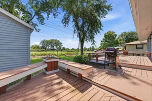 391 Walnut Ln, Elk Grove Village, IL 60007 - Photo 33