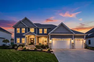 4211 Chinaberry Ln, Naperville, IL 60564 - Photo 1