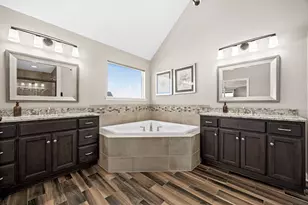4211 Chinaberry Ln, Naperville, IL 60564 - Photo 31