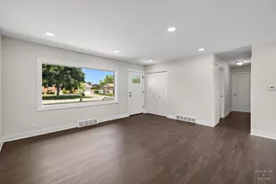 49 King Ln, Des Plaines, IL 60016 - Photo 19