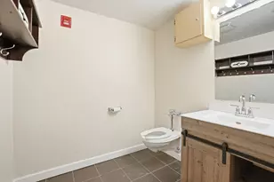 824 W Superior St, Chicago, IL 60642 - Photo 19
