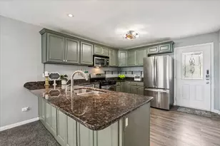 524 Park Ave, Fox Lake, IL 60020 - Photo 15
