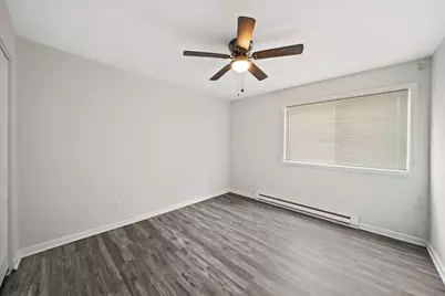 170 S Waters Edge Drive S #102, Glendale Heights, IL 60139 - Photo 11