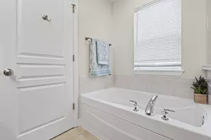 2474 W Lake Ave, Glenview, IL 60026 - Photo 17