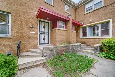 7248 N Ridge Boulevard, Chicago, IL 60645 - Photo 1