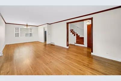 7248 N Ridge Boulevard, Chicago, IL 60645 - Photo 5