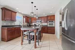 9 Brookline Ct, Bloomington, IL 61705 - Photo 13