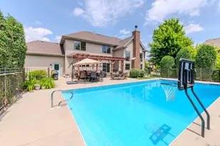 21416 S Majestic Pine St, Shorewood, IL 60404 - Photo 17