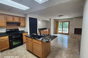 1602 S Highland Ave, Freeport, IL 61032 - Photo 13