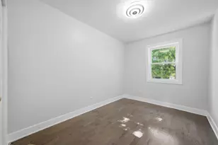 7116 S University Ave, Chicago, IL 60619 - Photo 13