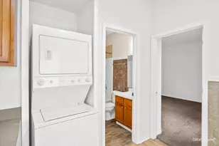 255 Bartlett Pl, Elgin, IL 60120 - Photo 11