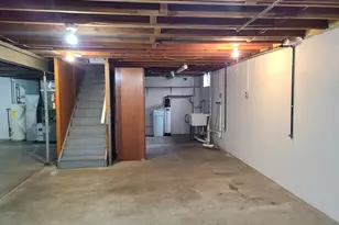 403 Oak St, Utica, IL 61373 - Photo 15
