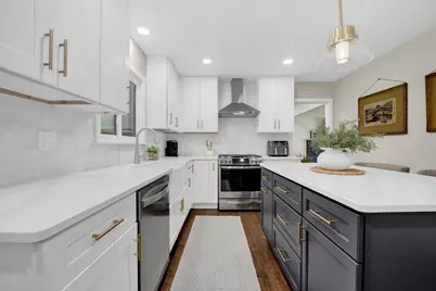 141 Adler Drive, Libertyville, IL 60048 - Photo 7