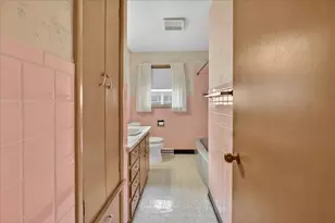 404 Fairview Blvd, Rockford, IL 61107 - Photo 17