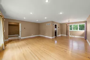 1500 Carson Dr, Homewood, IL 60430 - Photo 5