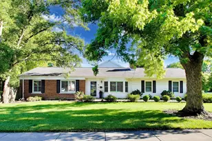 800 Hunter Rd, Glenview, IL 60025 - Photo 1