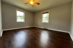 1014 Walnut St, Ottawa, IL 61350 - Photo 5