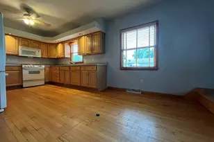 1014 Walnut St, Ottawa, IL 61350 - Photo 3