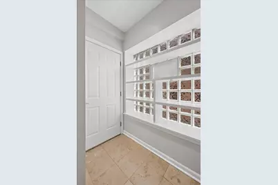 2215 N Bissell Street #2A, Chicago, IL 60614 - Photo 9