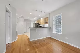 2215 N Bissell St, Chicago, IL 60614 - Photo 3