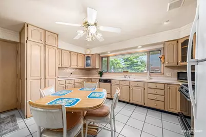 1700 Westview Avenue, Lombard, IL 60148 - Photo 5