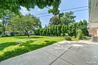 1700 Westview Avenue, Lombard, IL 60148 - Photo 19