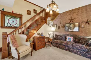215 W Harrison St, Belvidere, IL 61008 - Photo 7