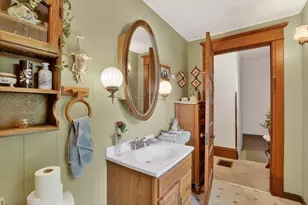 215 W Harrison St, Belvidere, IL 61008 - Photo 39