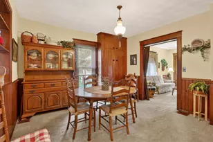 215 W Harrison St, Belvidere, IL 61008 - Photo 17