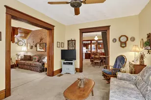 215 W Harrison St, Belvidere, IL 61008 - Photo 11