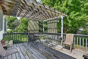 215 W Harrison St, Belvidere, IL 61008 - Photo 49