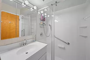 311 N Beverly Ln, Arlington Heights, IL 60004 - Photo 13