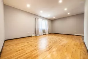 8641 5 W Foster Ave, Chicago, IL 60656 - Photo 9