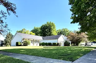 2337 Golfview Dr, Joliet, IL 60435 - Photo 3