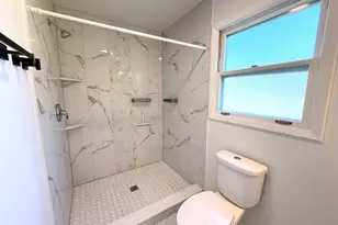 2337 Golfview Dr, Joliet, IL 60435 - Photo 13