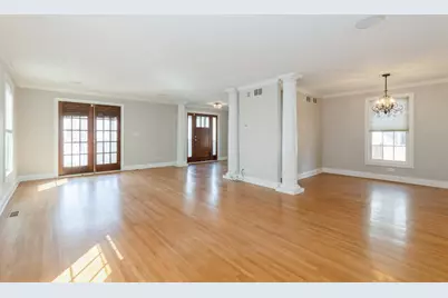 1297 Edgewood Road, Lake Forest, IL 60045 - Photo 3