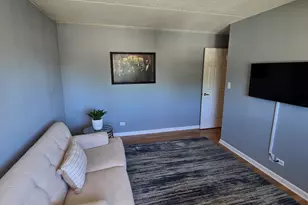 828 Graceland Ave, Des Plaines, IL 60016 - Photo 17