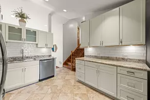 8407 Carriage Ln, Tinley Park, IL 60487 - Photo 9