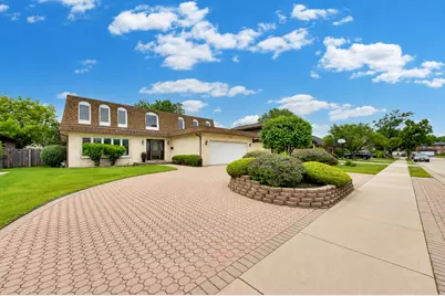 9350 Neenah Avenue, Morton Grove, IL 60053 - Photo 1